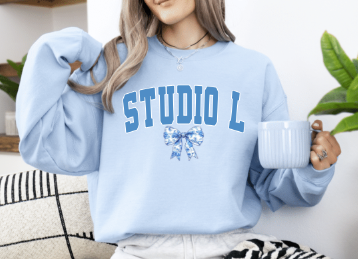 Bow Crewneck Blue Varsity sweatshirt