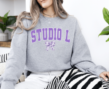 Bow Crewneck Gray Varsity sweatshirt